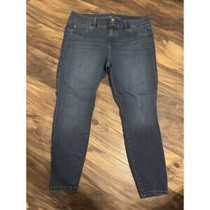 Jeans TORRID Women’s SUPER SOFT Straight Leg Jegging Sz 18R